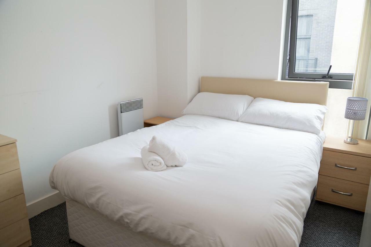 Serviced Apartment In Liverpool City Centre - Free Parking - Balcony - By Happy Days Eksteriør bilde