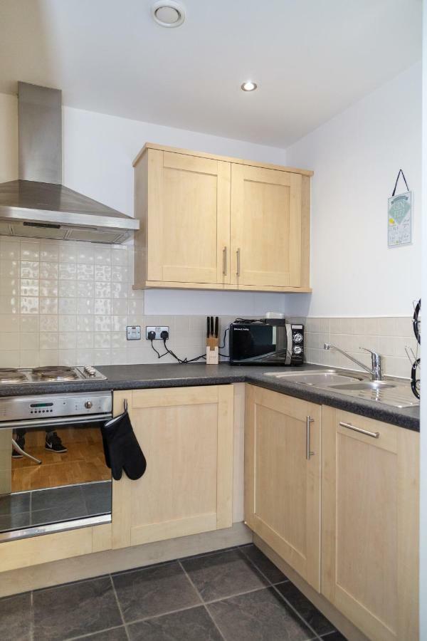 Serviced Apartment In Liverpool City Centre - Free Parking - Balcony - By Happy Days Eksteriør bilde