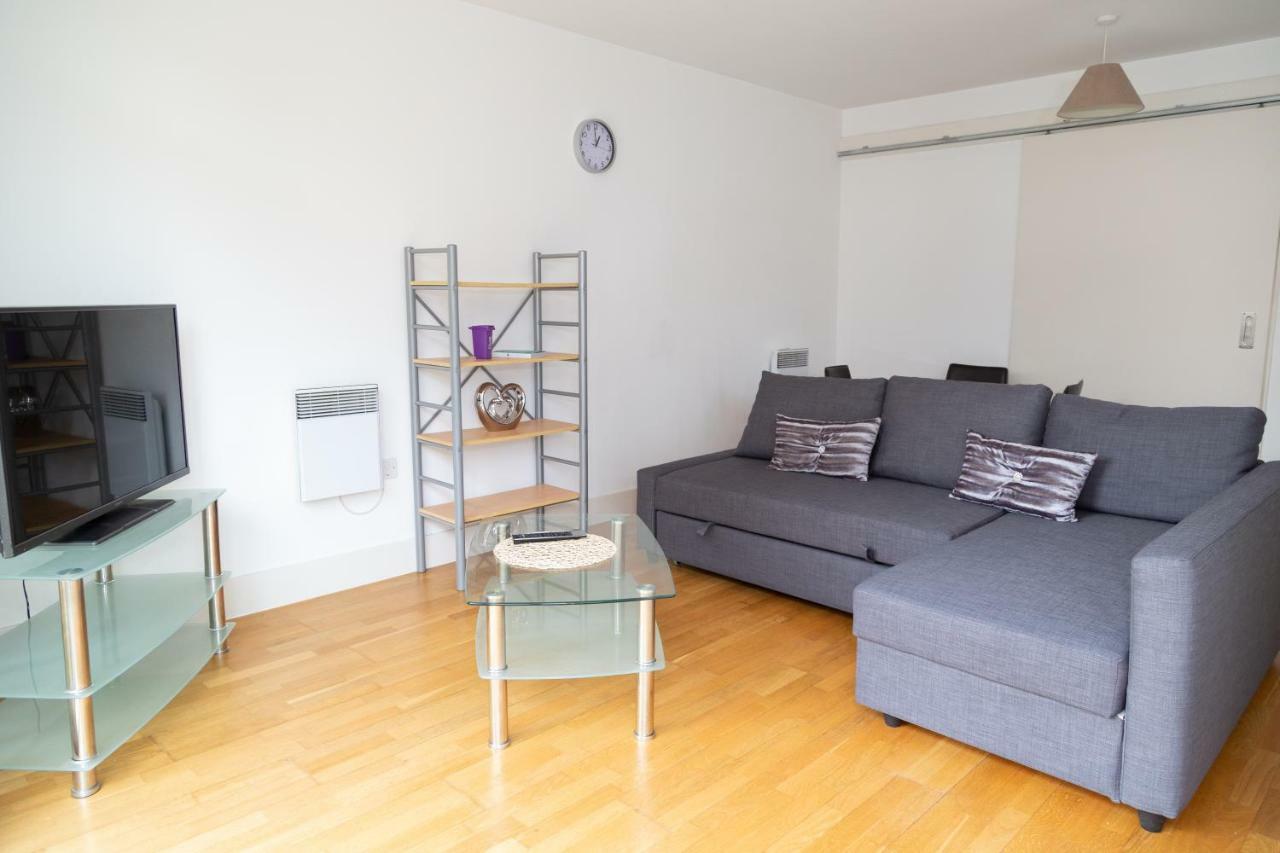 Serviced Apartment In Liverpool City Centre - Free Parking - Balcony - By Happy Days Eksteriør bilde